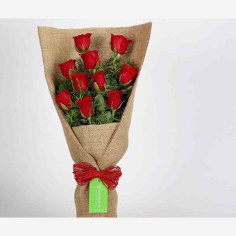 Bunch of 12 Red Roses with Net Packing