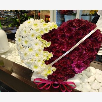Heart Shaped National Day Flowers